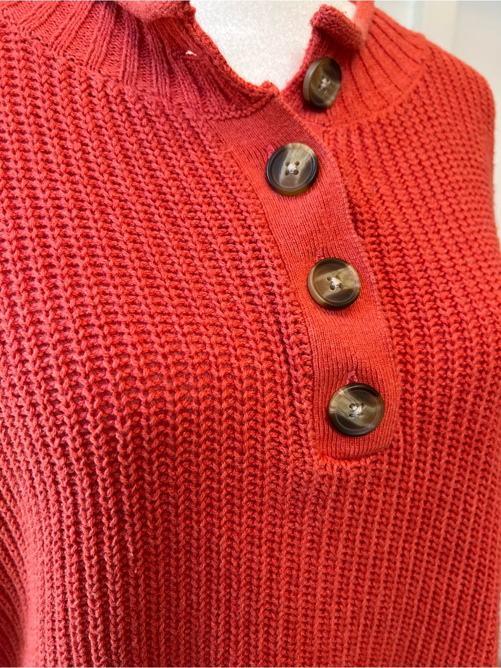 American Eagle Size Large Coral Sweater Button Front Long Sleeve Boho Preppy - Picture 2 of 6